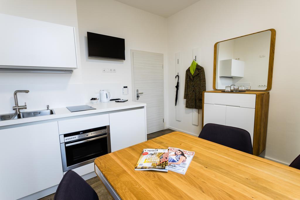 Apartmenthaus Koenigsallee ไบรอยท์ ภายนอก รูปภาพ